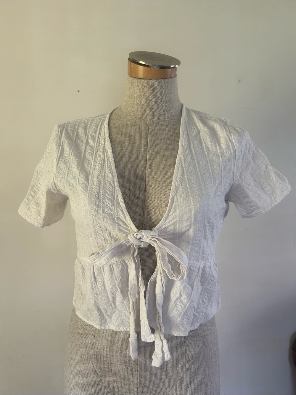 Women's White Tie-Front Textured Blouse